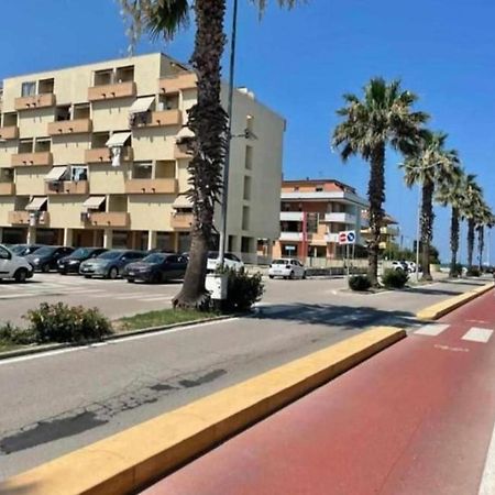 Ad Un Passo Dal Mare Apartment ปอร์โต ซันเตลปีดิโอ ภายนอก รูปภาพ