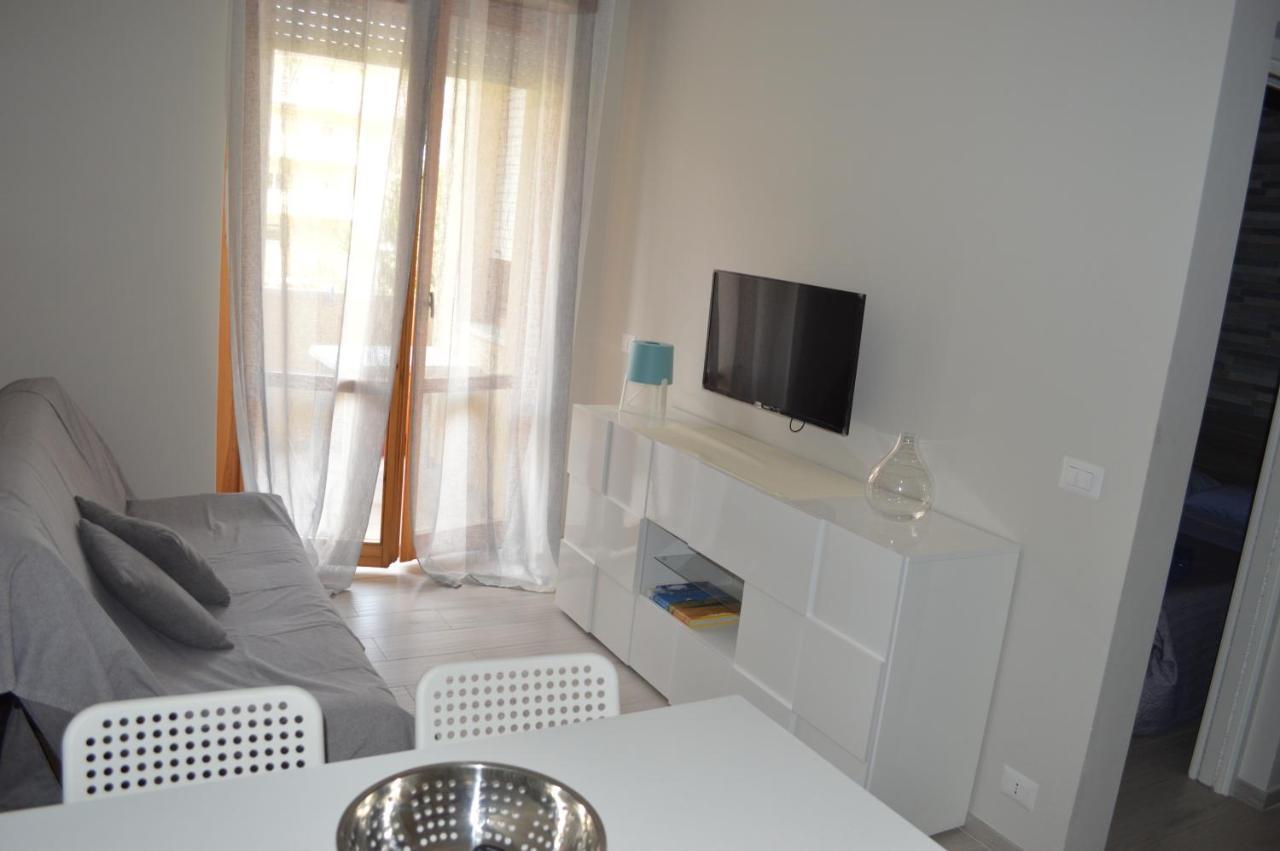 Ad Un Passo Dal Mare Apartment ปอร์โต ซันเตลปีดิโอ ภายนอก รูปภาพ