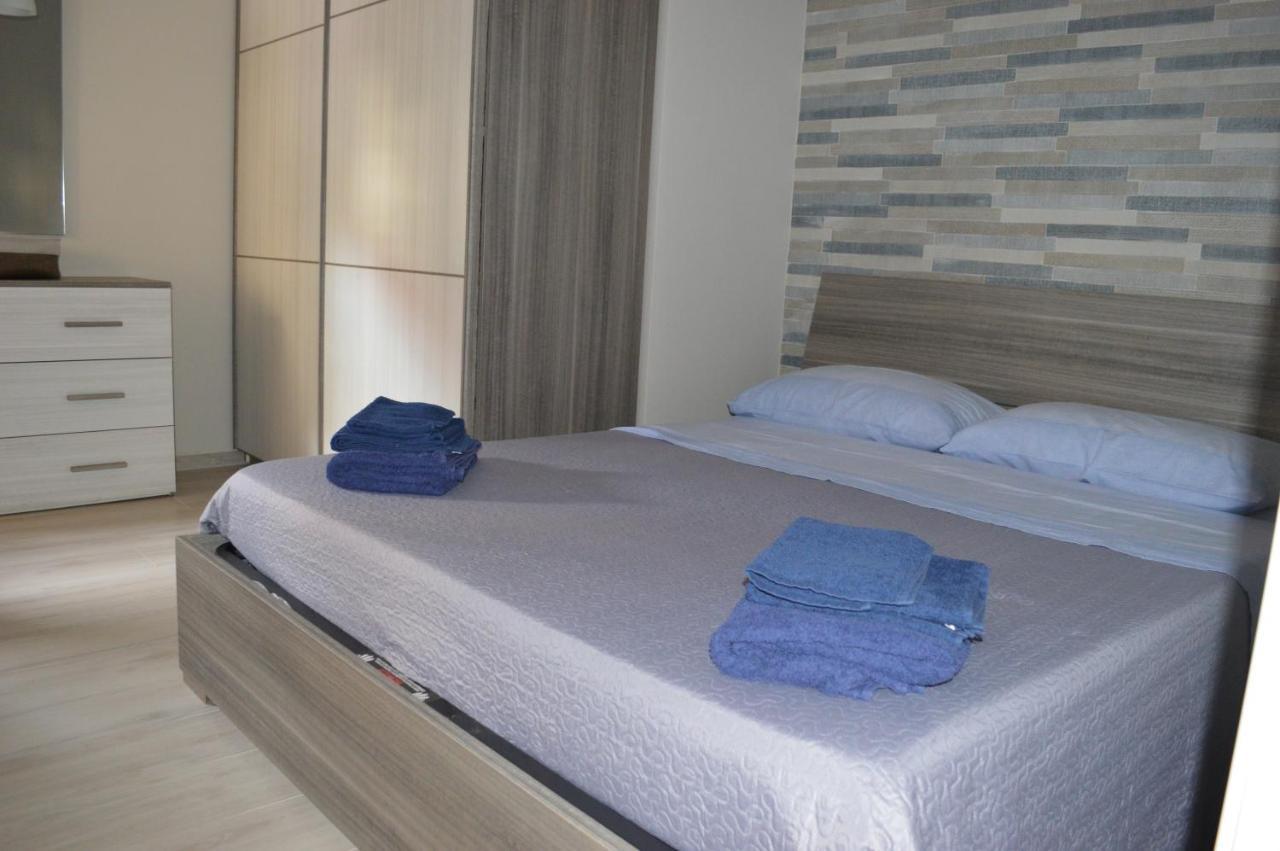 Ad Un Passo Dal Mare Apartment ปอร์โต ซันเตลปีดิโอ ภายนอก รูปภาพ